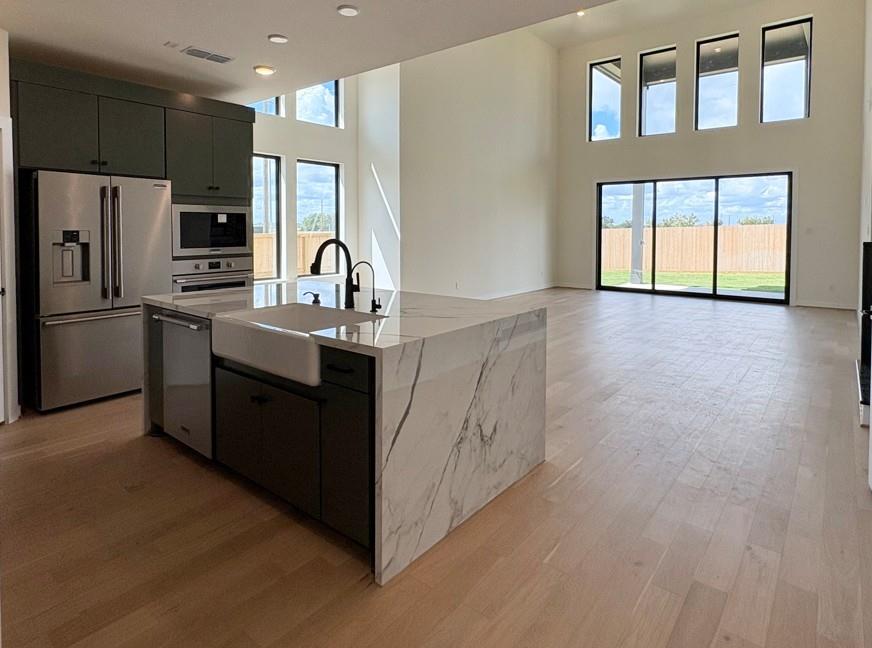 422 Apple Core Way