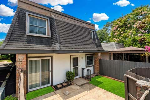 Photo of 12027 Greenwood Forest Drive #B, Houston, TX 77066 (MLS # 20427120)