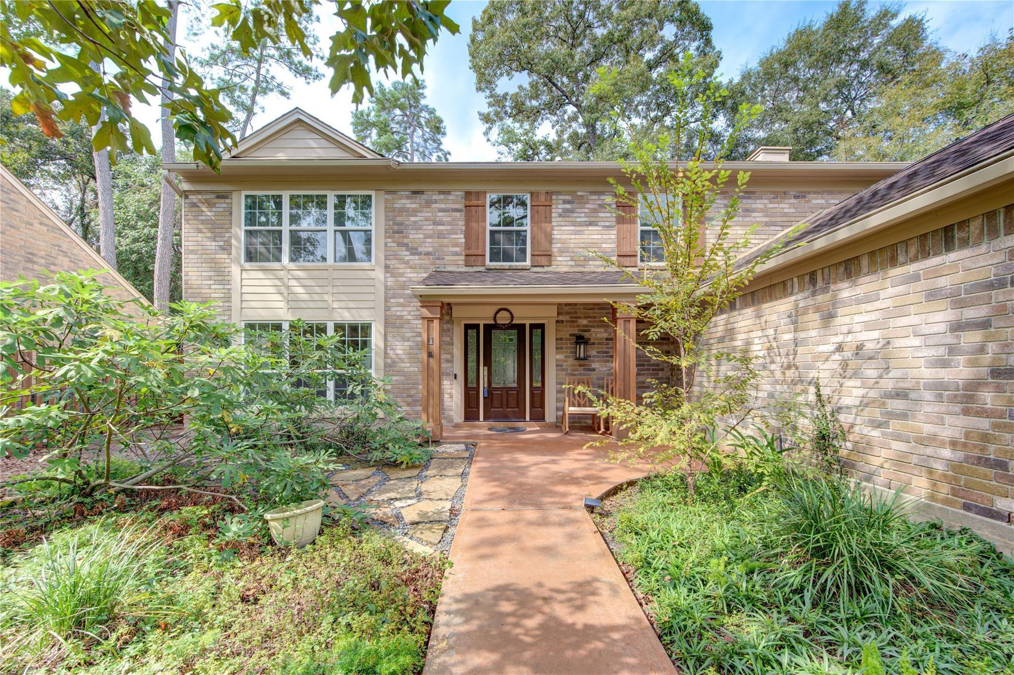 11 Thorn Berry Place