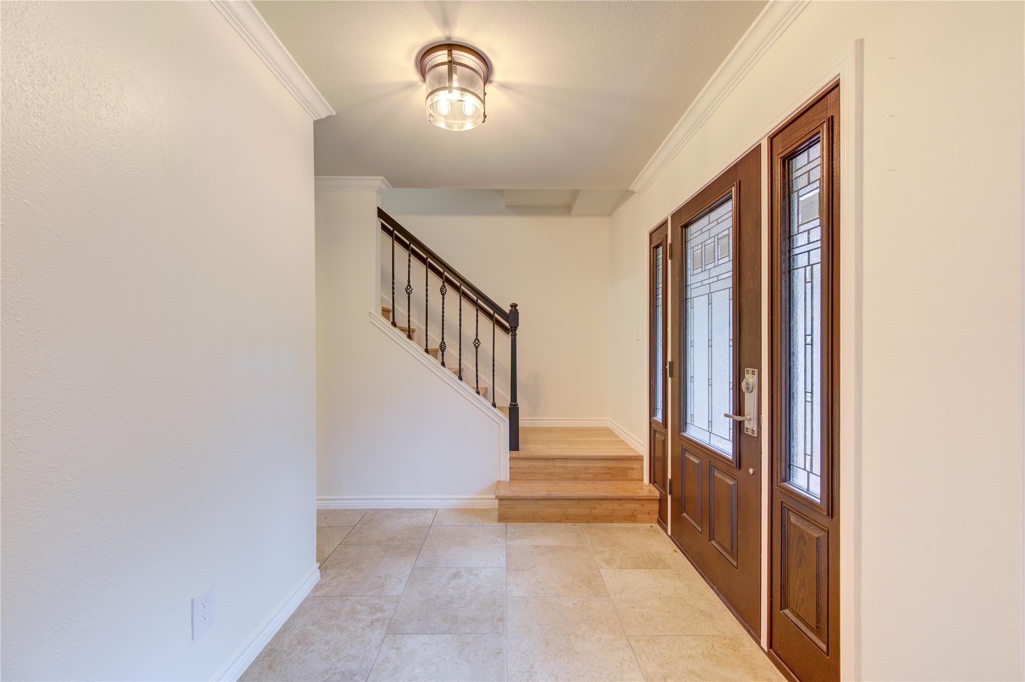 11 Thorn Berry Place