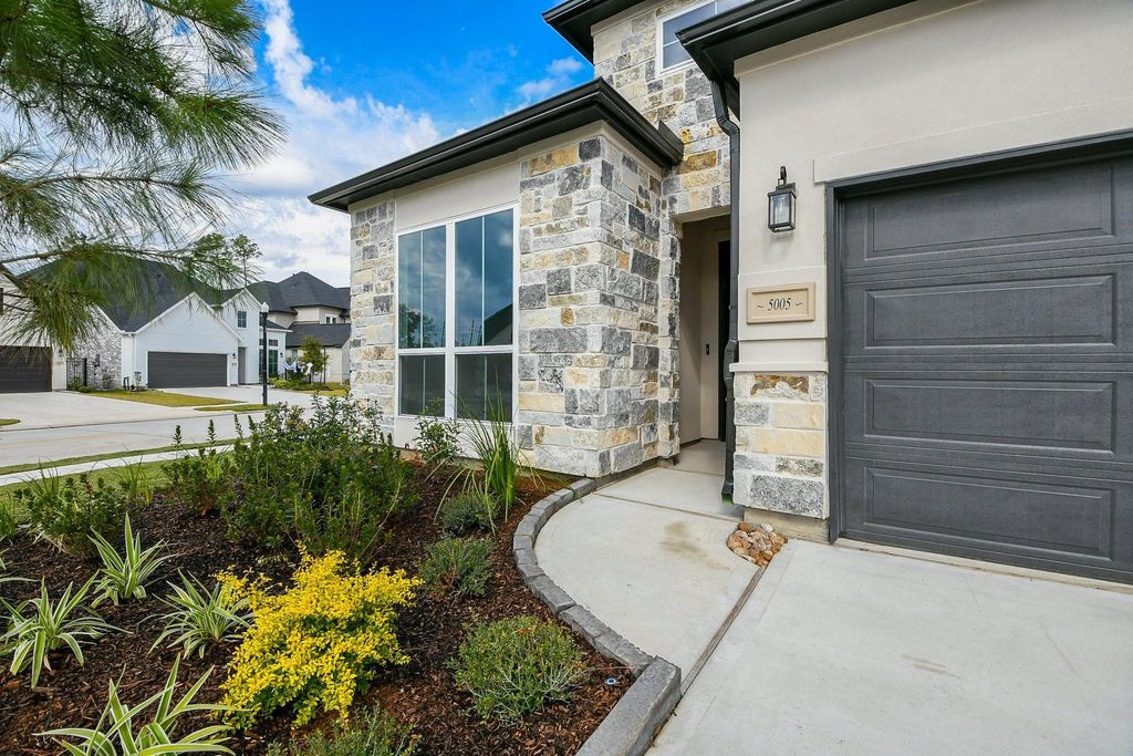 Photo of 5005 Vly Wind Court, Spring, TX 77386 (MLS # 13925854)