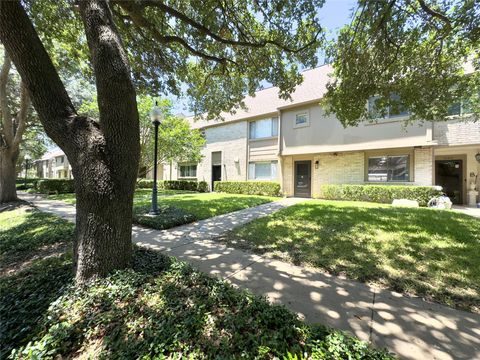 Photo of 15312 Falmouth Avenue #406, Houston, TX 77084 (MLS # 82877419)