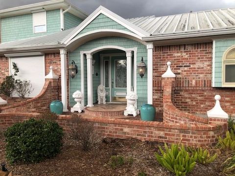 Photo of 804 Alvin Street, El Campo, TX 77437 (MLS # 78428964)