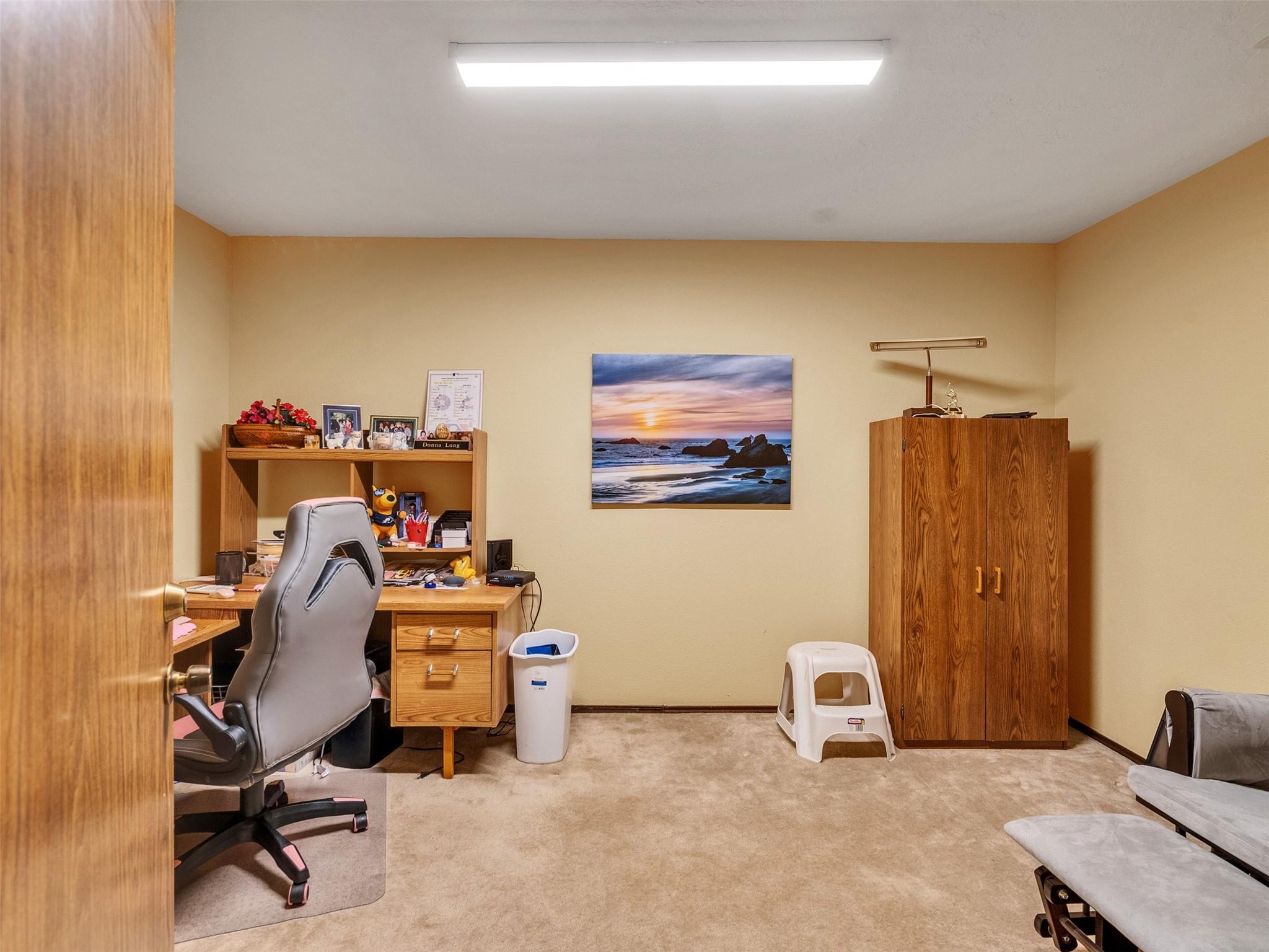 21822 Roseville Drive