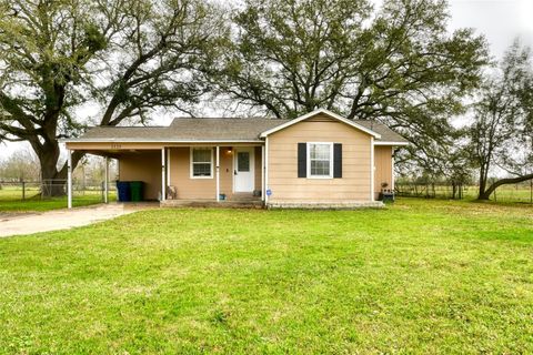 Photo of 2125 Shanks Road, Angleton, TX 77515 (MLS # 69199034)