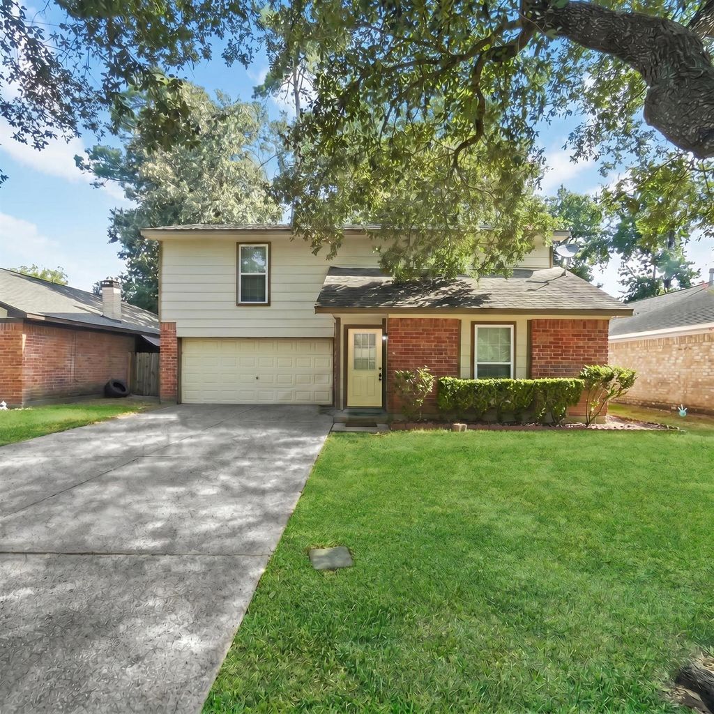 Photo of 28630 Lochlevan Court, Huffman, TX 77336 (MLS # 6056343)