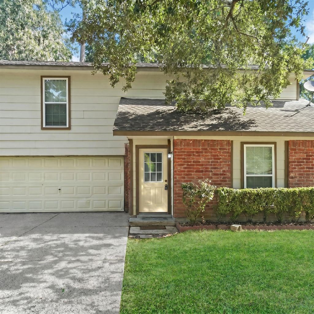 Photo of 28630 Lochlevan Court, Huffman, TX 77336 (MLS # 6056343)