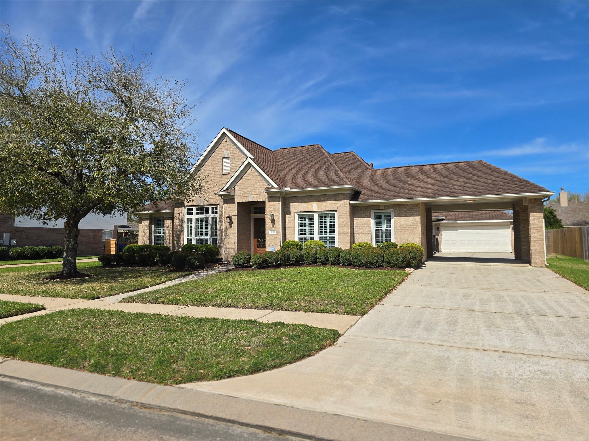 1813 Sandy Lake Drive