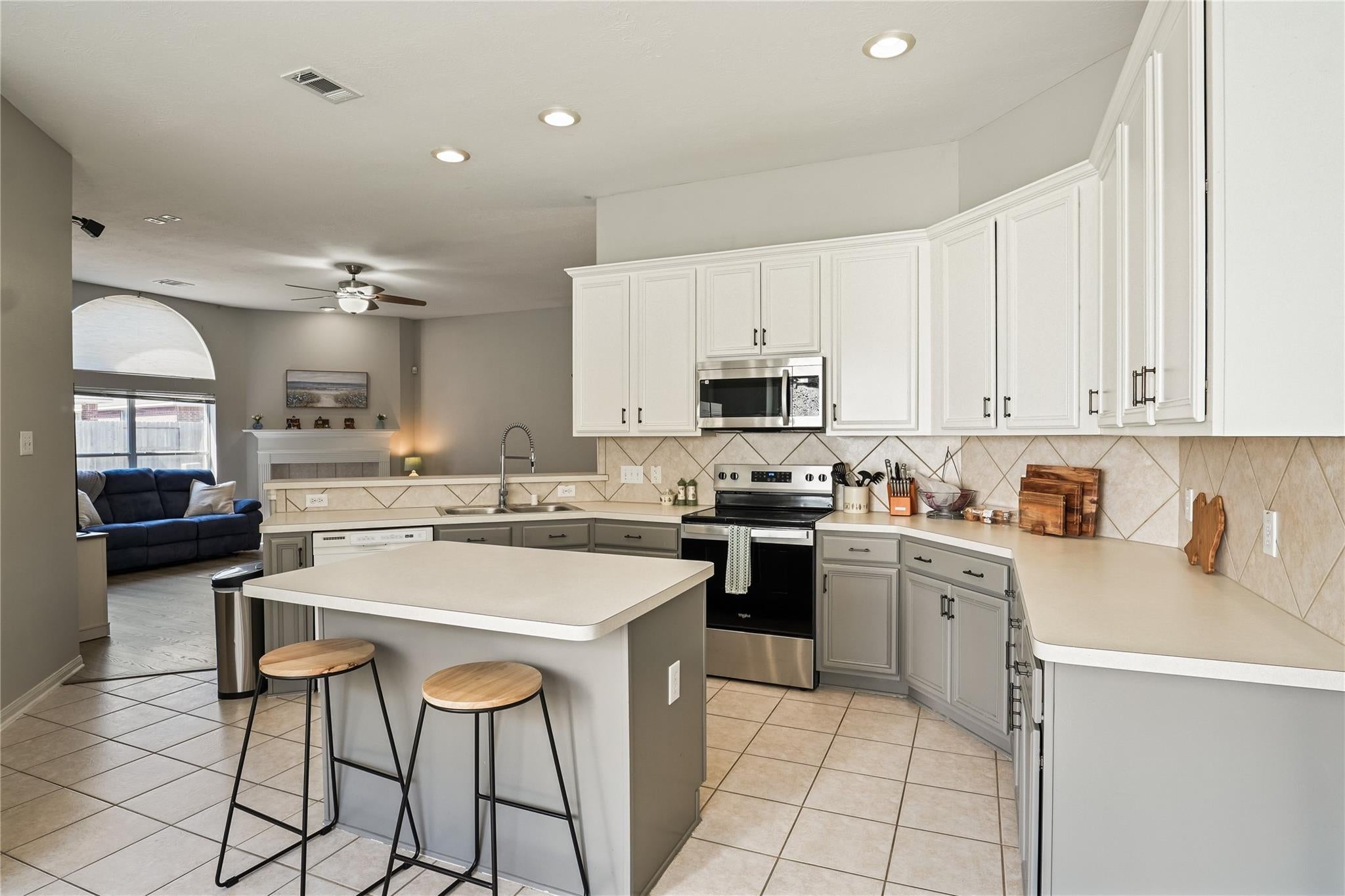 5710 Shady Hollow Court