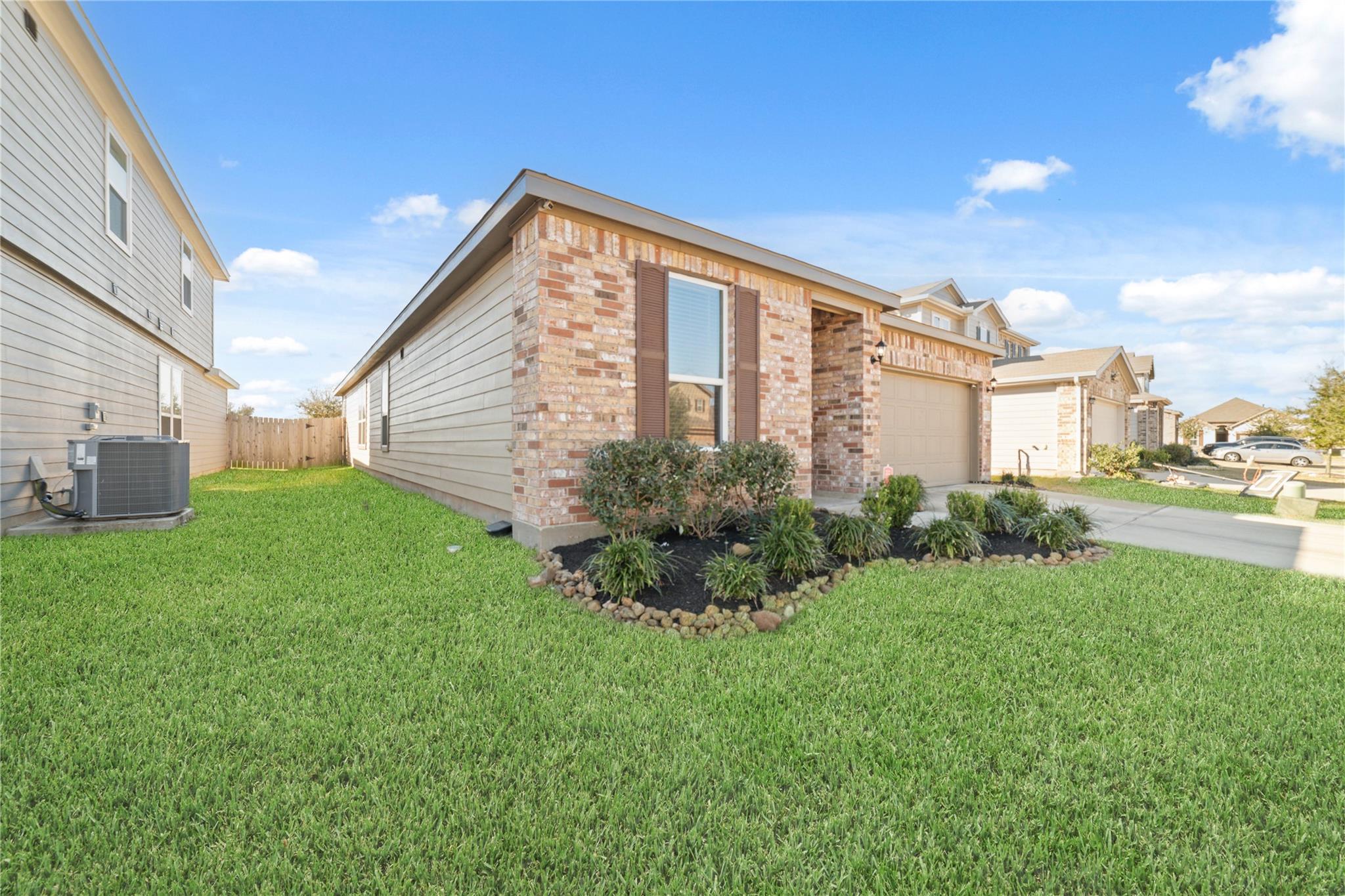 6543 White Tail Court
