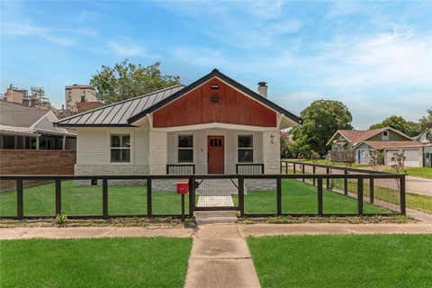 Photo of 402 Hunt Street, Houston, TX 77003 (MLS # 47053778)