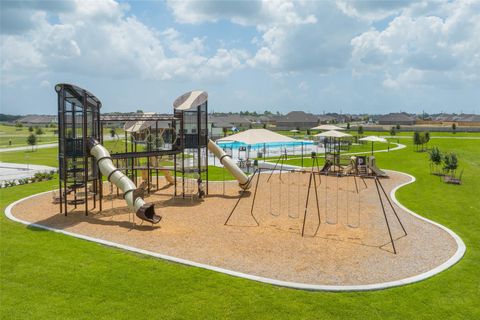 Tiny photo for 9315 Dazzling Tentacle Drive, Baytown, TX 77521 (MLS # 65183526)