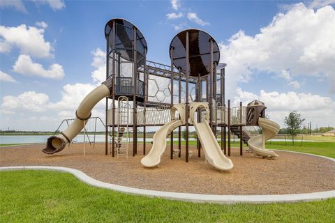 Tiny photo for 9315 Dazzling Tentacle Drive, Baytown, TX 77521 (MLS # 65183526)
