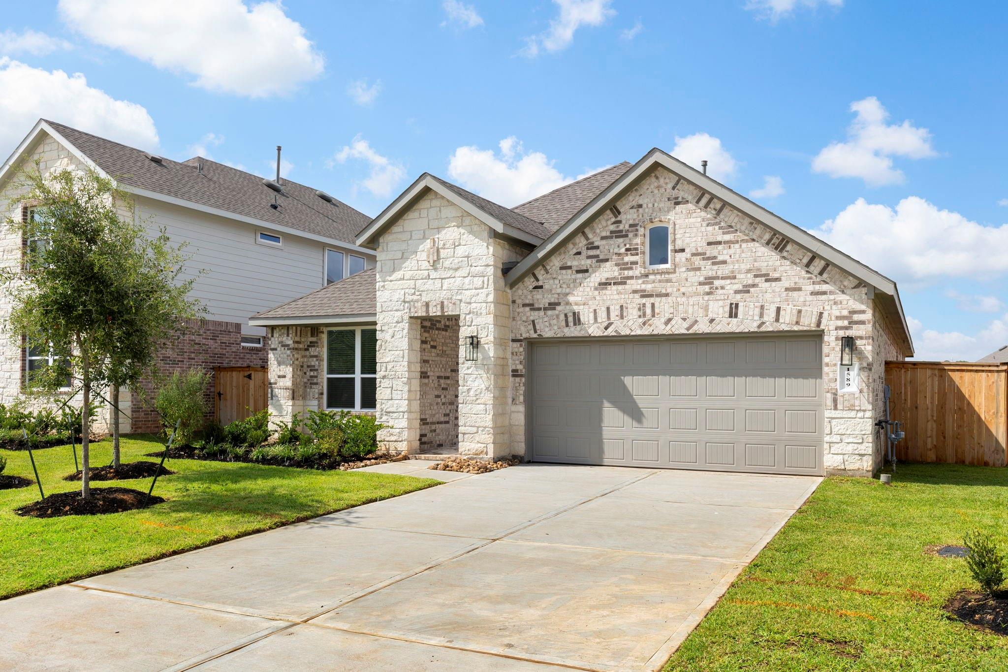 1589 Oakdale Crest Road