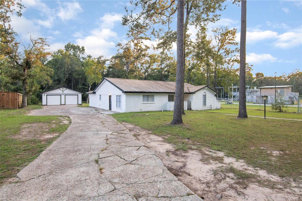 Photo of 1702 Athens Drive, New Caney, TX 77357 (MLS # 75235368)