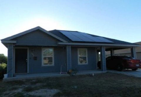 Photo of 301 Saint Joseph Street, Del Rio, TX 78840 (MLS # 15766555)