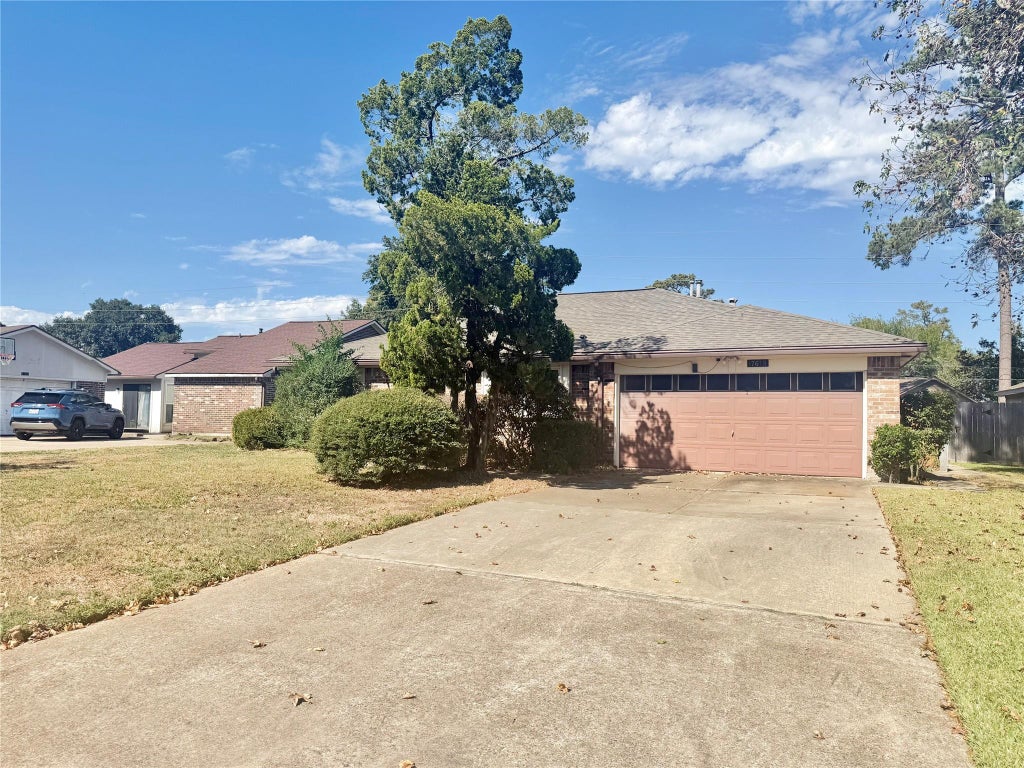 Photo of 17618 Favor Bend Drive, Humble, TX 77396 (MLS # 56374907)