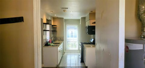 Photo of 15414 W Hampton Circle, Houston, TX 77071 (MLS # 13827548)