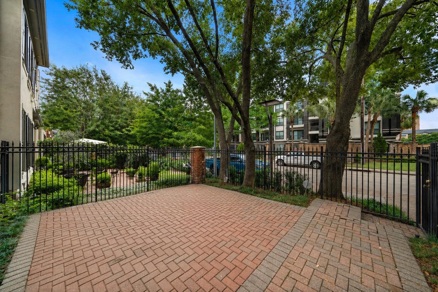 5136 Chevy Chase Drive