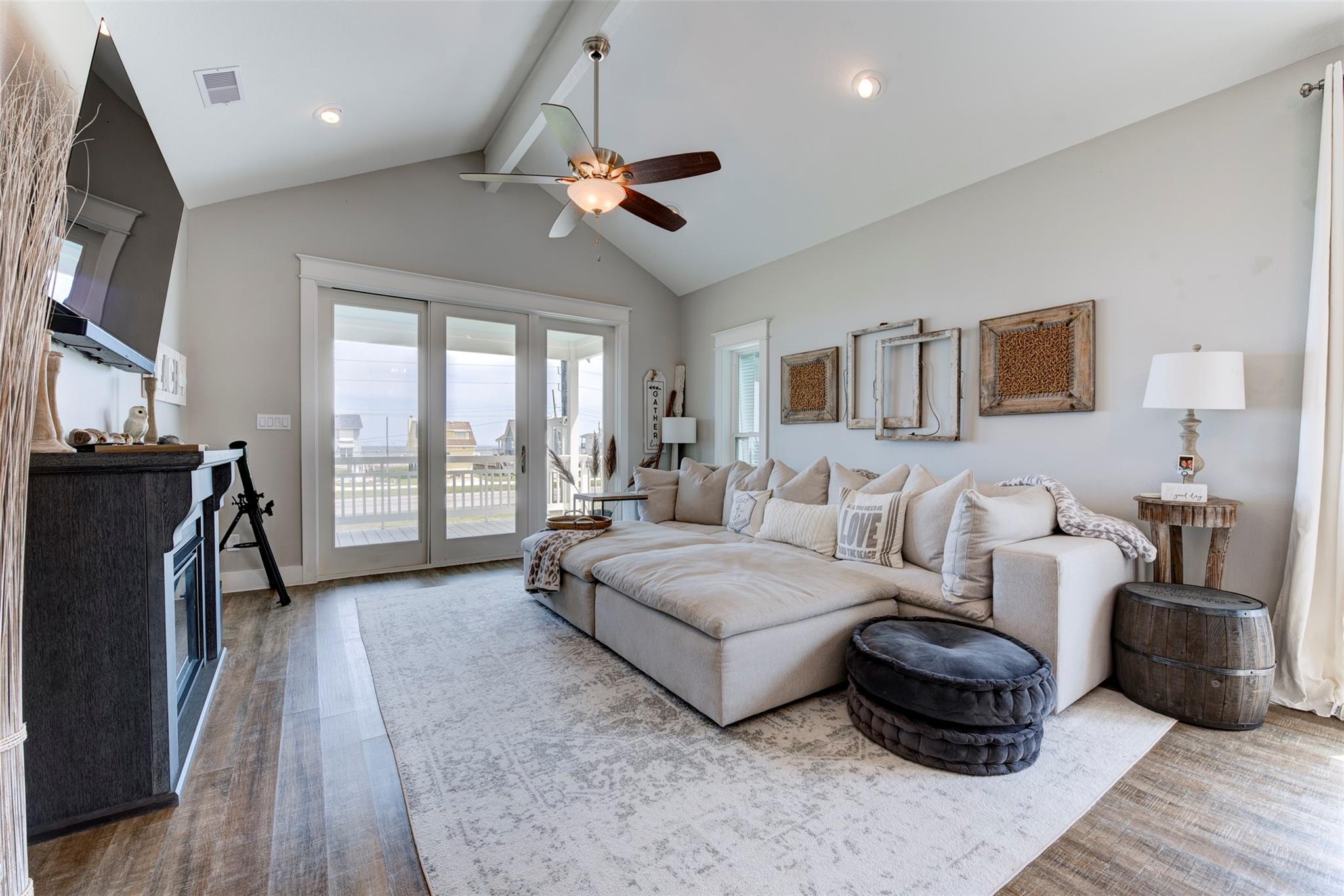 4322 Palapa Circle