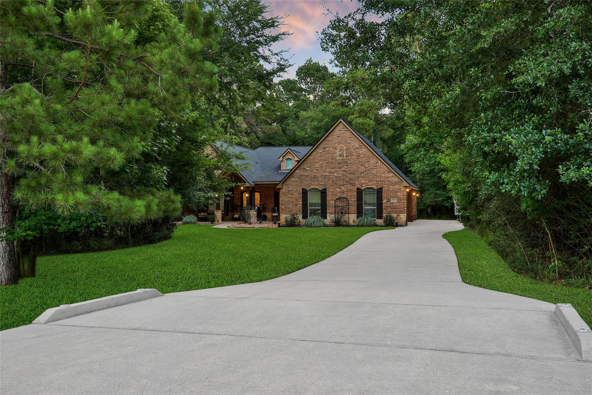 27118 Bearclaw Court