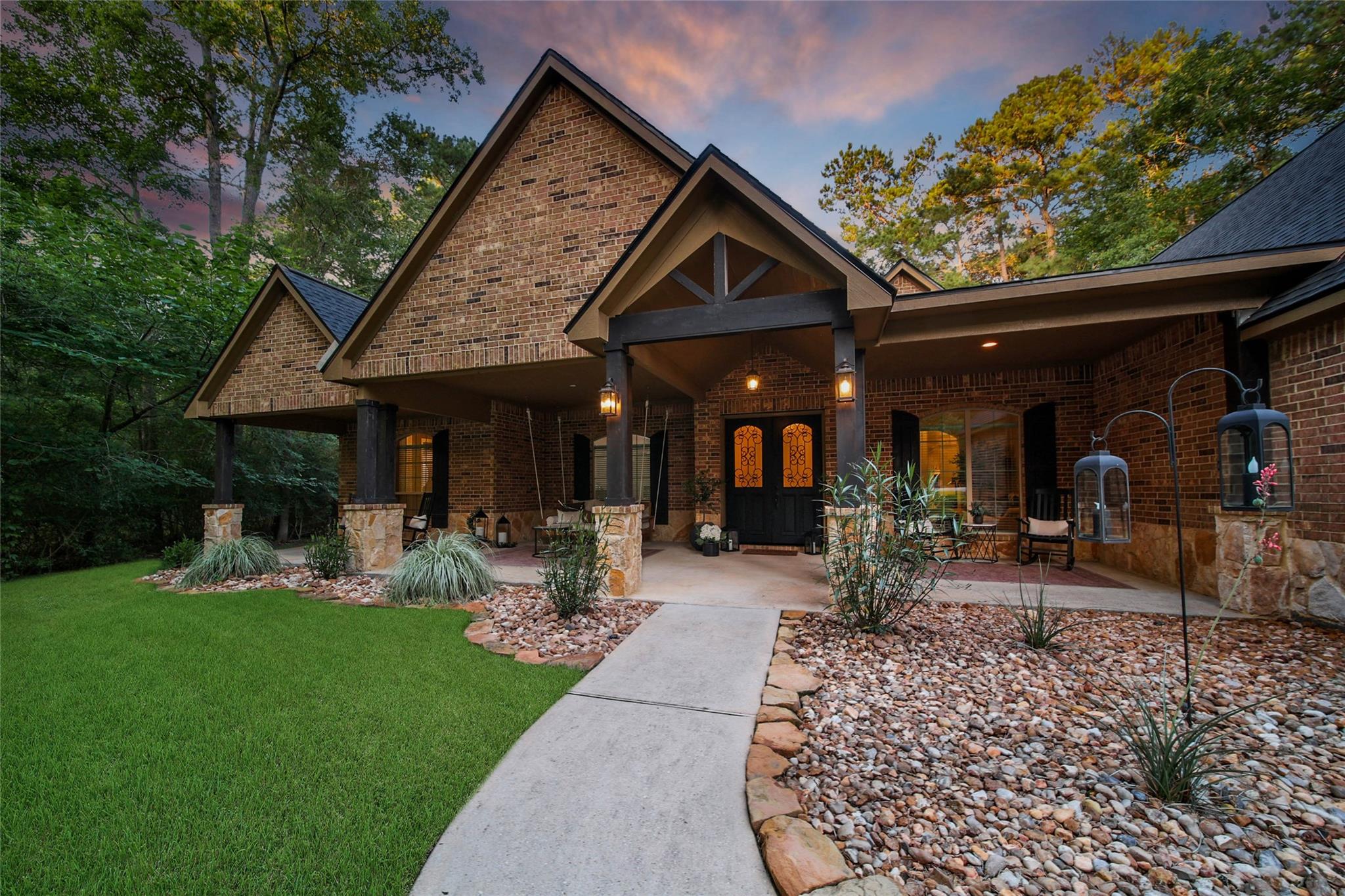27118 Bearclaw Court