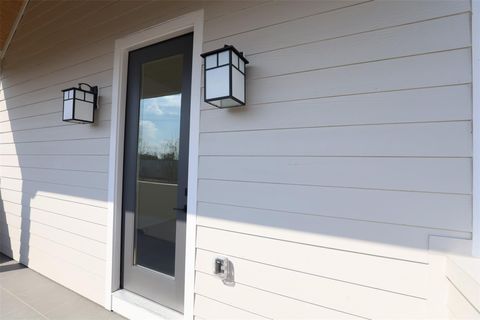 Tiny photo for 140 E 37th, Houston, TX 77018 (MLS # 55755033)