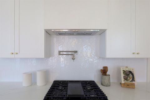 Tiny photo for 140 E 37th, Houston, TX 77018 (MLS # 55755033)