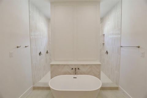 Tiny photo for 140 E 37th, Houston, TX 77018 (MLS # 55755033)