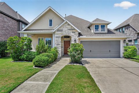 Photo of 2523 Deerwood Heights Lane, Manvel, TX 77578 (MLS # 75641438)