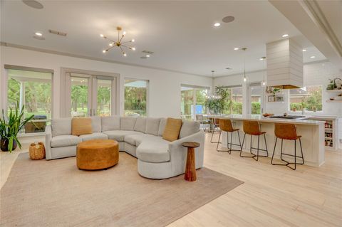 Tiny photo for 18 Dartmoor Court, Sugar Land, TX 77479 (MLS # 84297187)