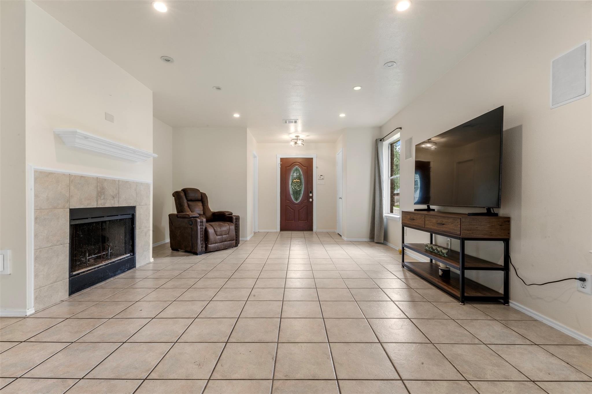 3722 Oaklace Drive