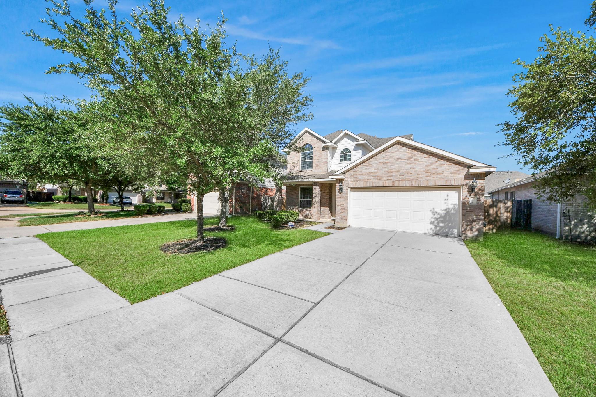 2518 Oakthorn Court