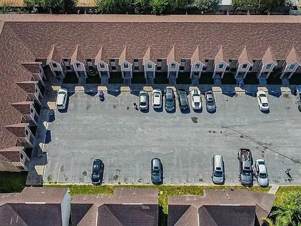 Photo of 2218 S Tourist Dr, Edinburg, TX 78539 (MLS # 48996626)