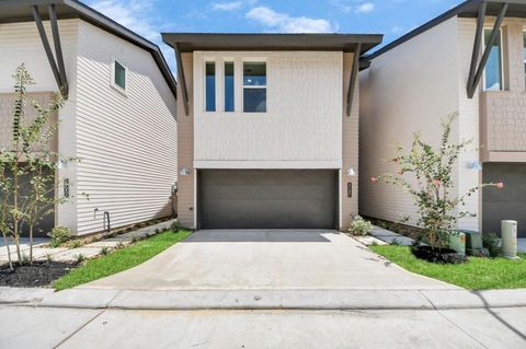 Photo of 3216 Mansfield St #5904, Houston, TX 77091 (MLS # 19887004)