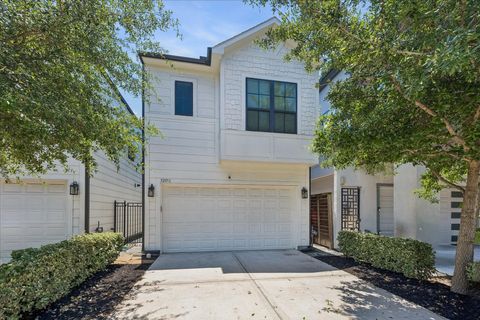 Photo of 5237 Cornish Street #C, Houston, TX 77007 (MLS # 31216717)