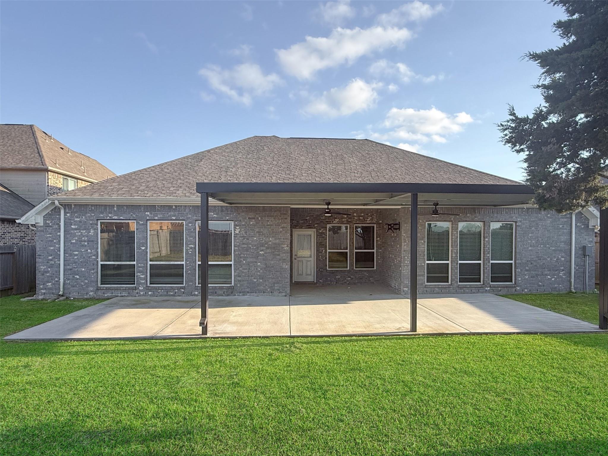 1524 N Bluebonnet Lane