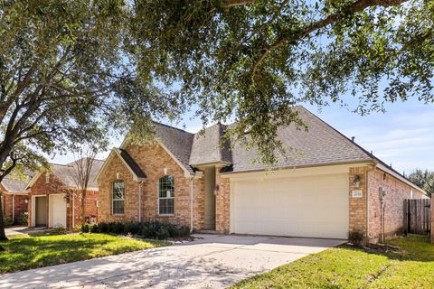 Photo of 4935 Royal Arbor Lane, Houston, TX 77084 (MLS # 28038748)