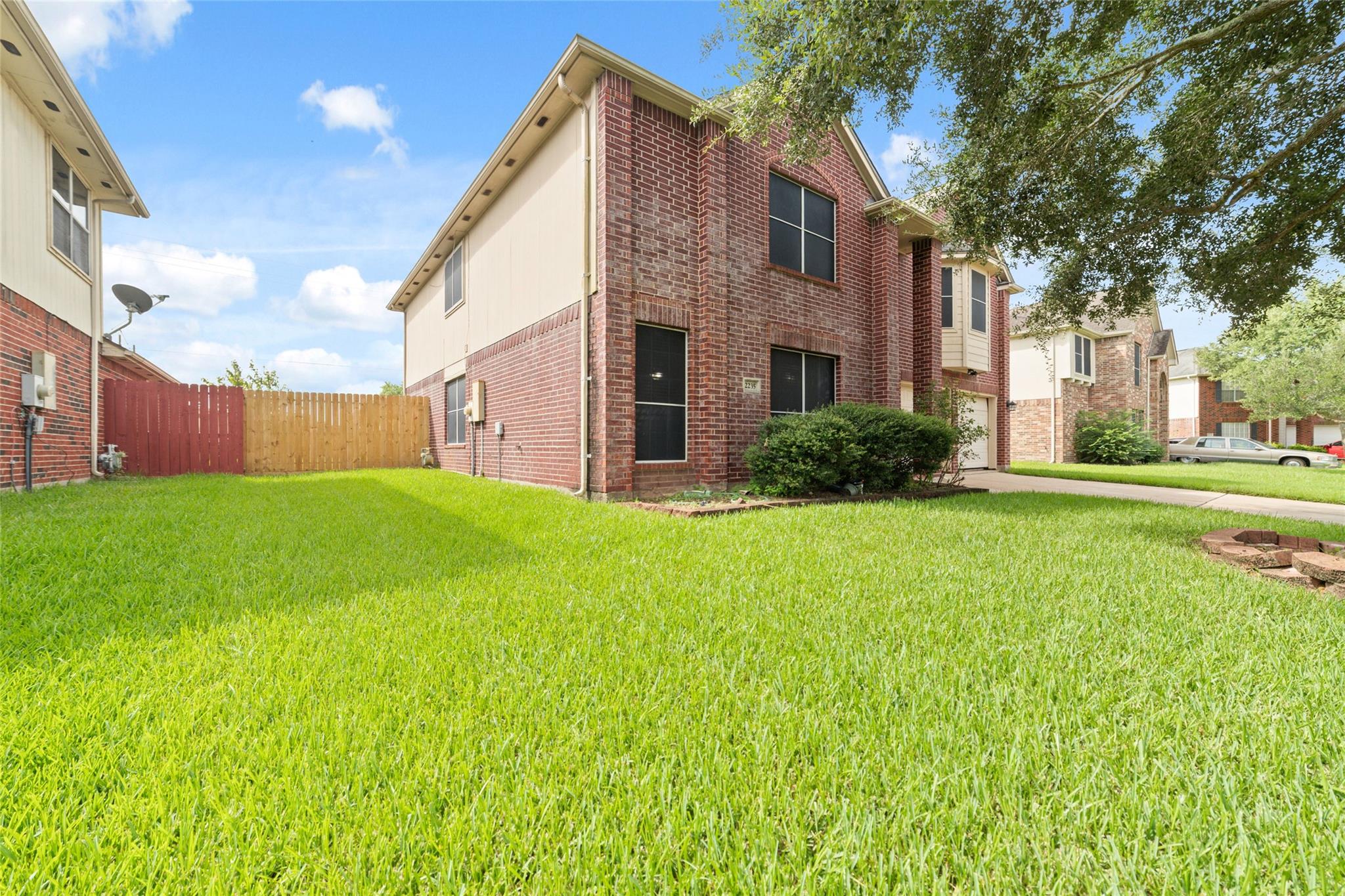 2235 Heatherwood Drive