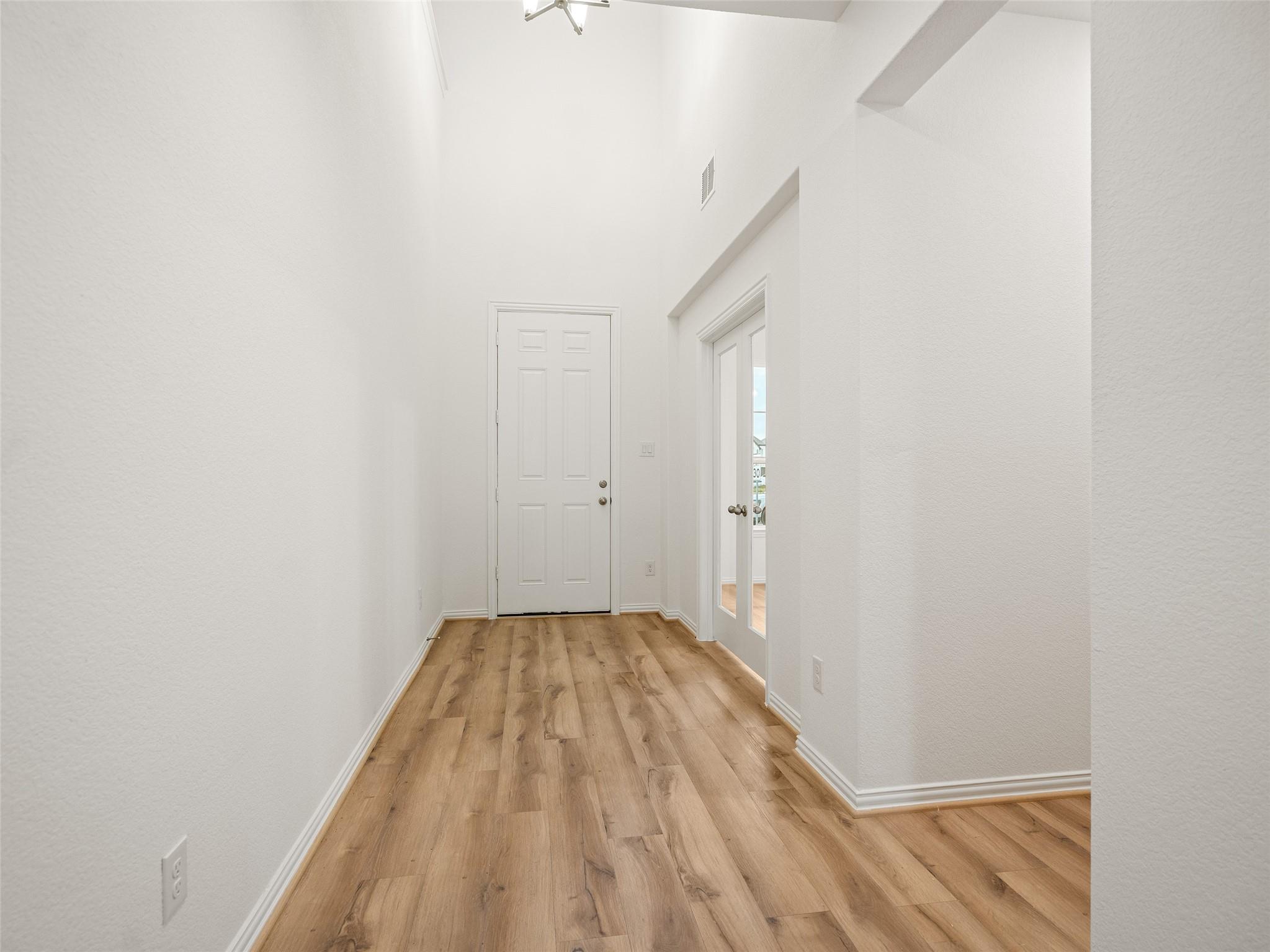 306 Stream Bend Way