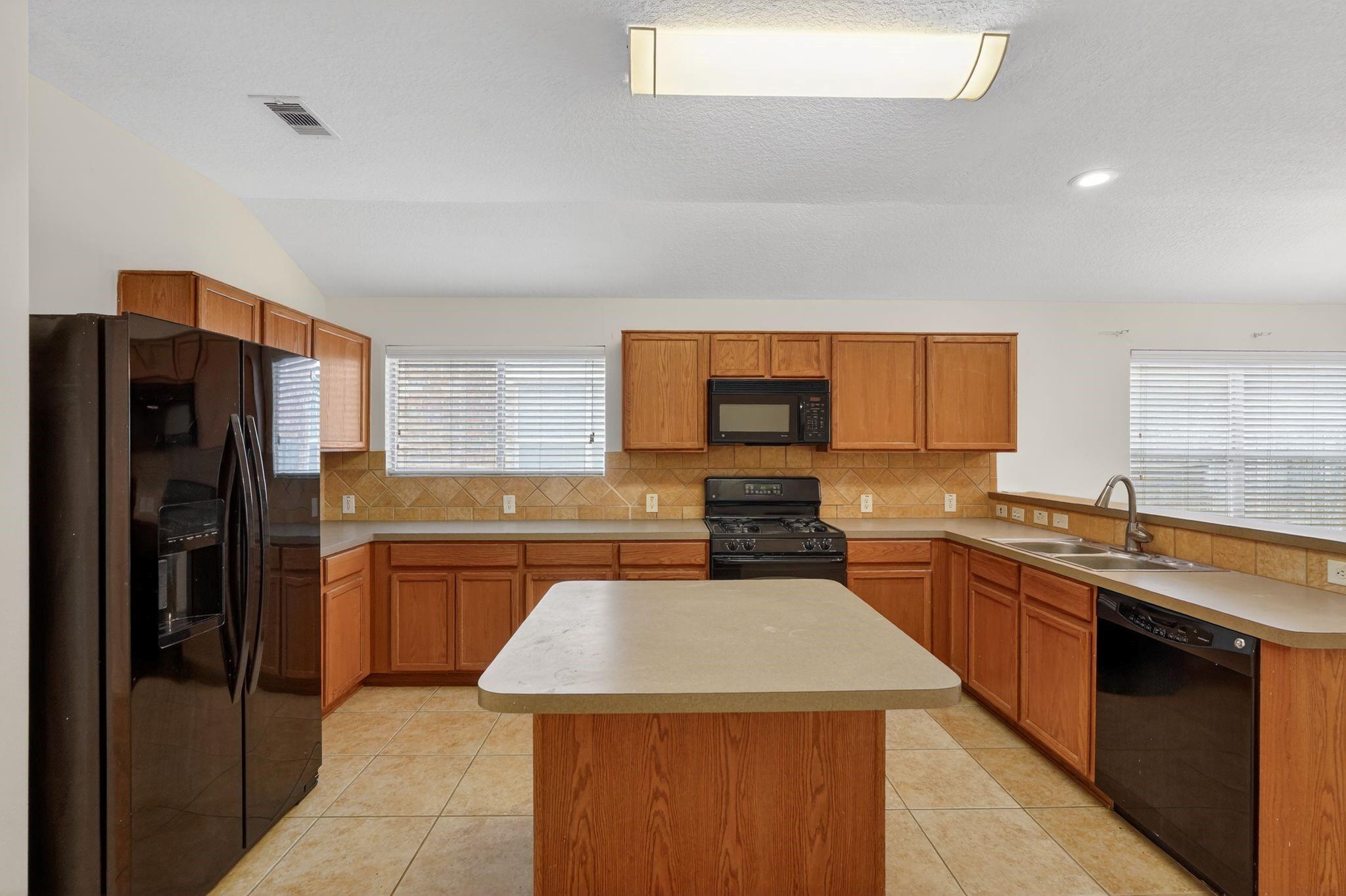 20114 Larkspur Landing