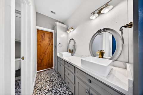 Tiny photo for 7214 Hershe Street, Houston, TX 77020 (MLS # 58180726)