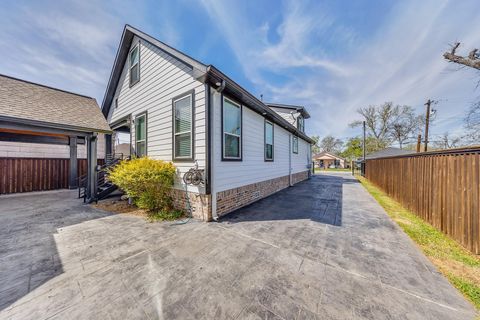 Tiny photo for 7214 Hershe Street, Houston, TX 77020 (MLS # 58180726)