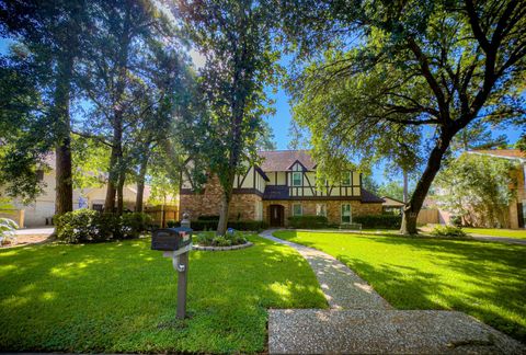 Photo of 10723 Elmdale Drive, Houston, TX 77070 (MLS # 30307001)