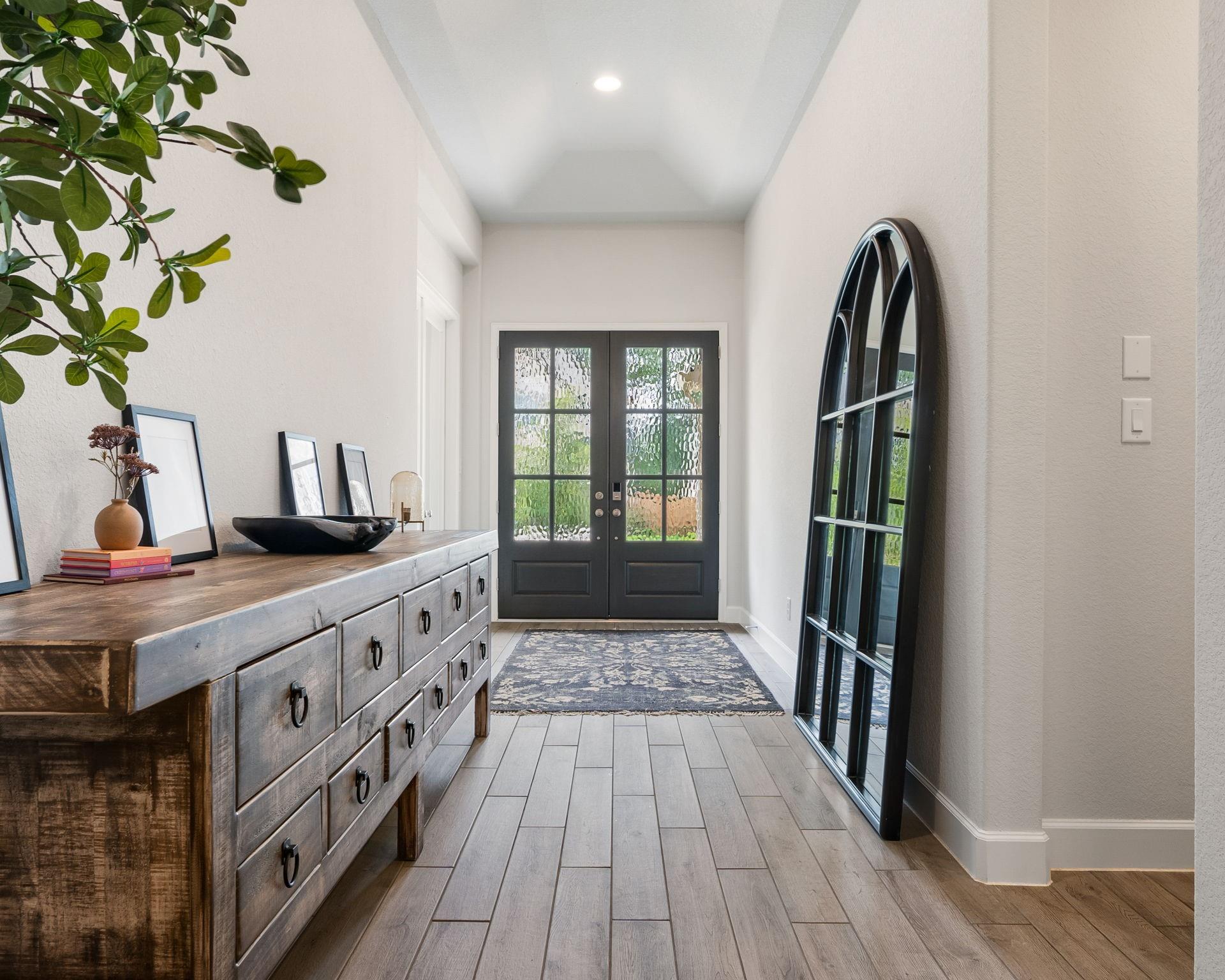 228 W Netleaf Court