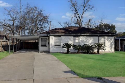 Photo of 505 Garrett Street, Pasadena, TX 77506 (MLS # 5673021)