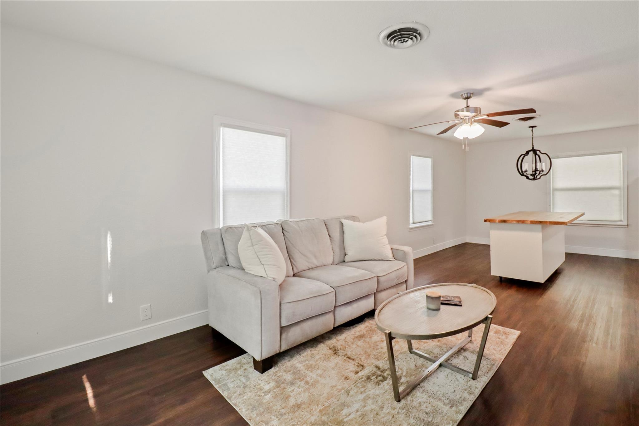 916 N Chenango Street