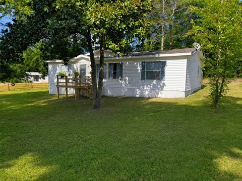 Photo of 118 Noel, Livingston, TX 77351 (MLS # 47146215)