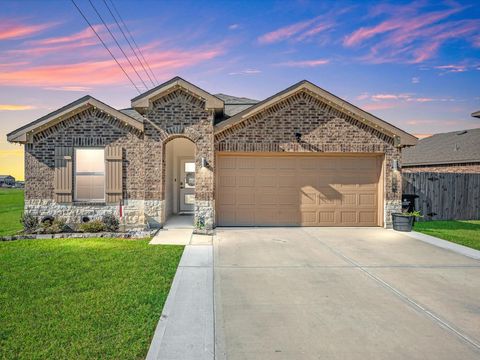 Photo of 634 Thunder Cloud Drive, Baytown, TX 77523 (MLS # 20610188)