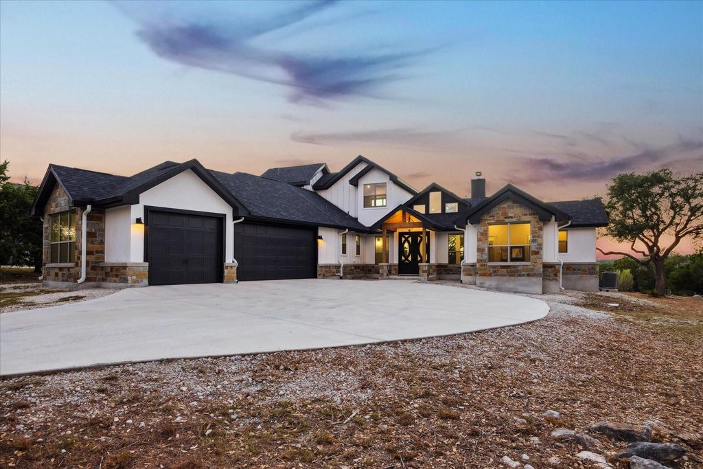 Photo of 134 Flanders, Fischer, TX 78623 (MLS # 70363464)